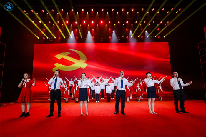 《唱支山歌给党听》.jpg