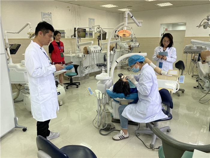 病人接诊考站.JPG